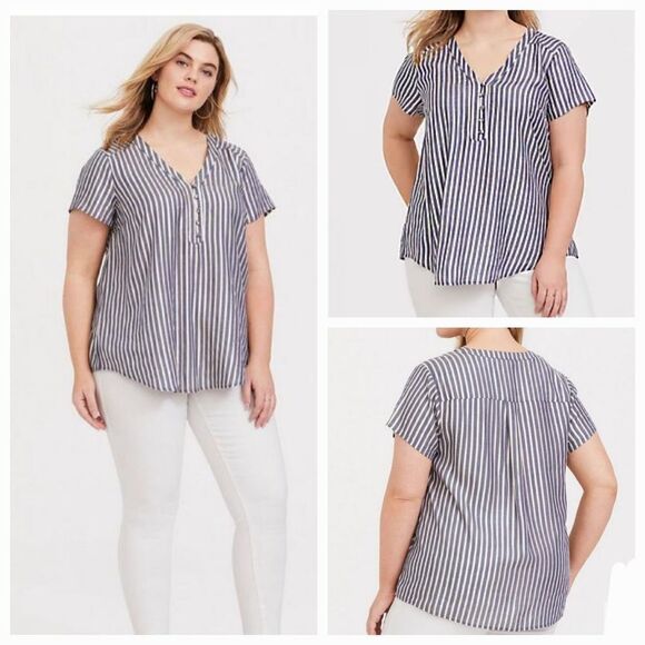 🔺️Torrid Blue, White, Metallic Gold Luxe Striped Buttoned Vneck Blouse 3X - Picture 1 of 14